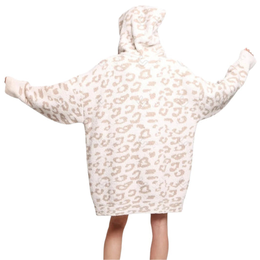 Luxury Soft Wearable Blanket with Hood and Front Pocket - Beige Leopard