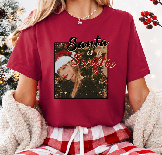 SANTA IS A SWIFTIE