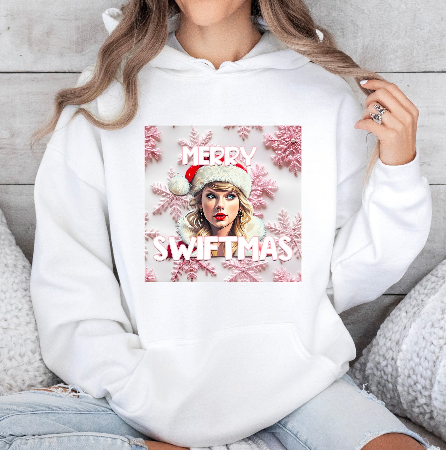 MERRY SWIFTMAS - HOODIE