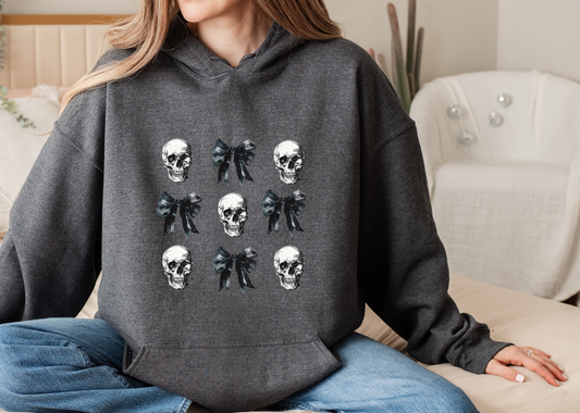 SKULLS & BOWS - HOODIE